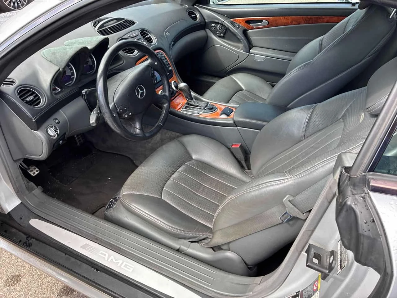 Mercedes-Benz SL * 5.4L AMG * АВТОКРЕДИТ БЕЗ ПЪРВОНАЧАЛНА ВНОСКА* , снимка 5 - Автомобили и джипове - 54717449