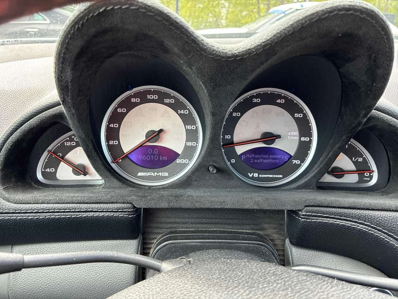 Mercedes-Benz SL * 5.4L AMG * АВТОКРЕДИТ БЕЗ ПЪРВОНАЧАЛНА ВНОСКА* , снимка 7 - Автомобили и джипове - 54717449