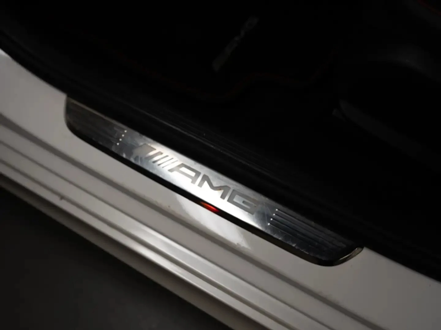 Mercedes-Benz E 53 AMG PREMIUM PKG LOADED ЦЕНА ДО БЪЛГАРИЯ АВТОКРЕДИТ, снимка 16 - Автомобили и джипове - 55848452