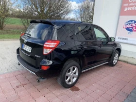 Toyota Rav4 2.2 D4D 150 коня Navi,  Кожа, Теглич , снимка 4