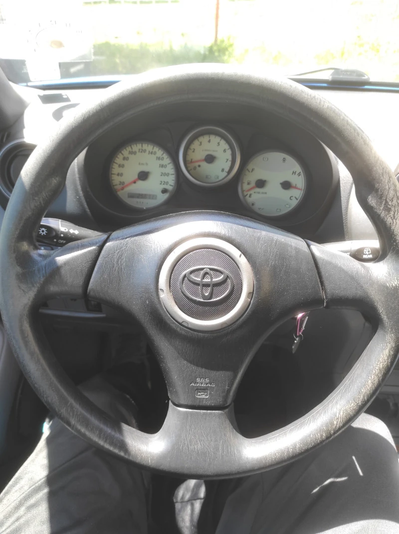 Toyota Rav4, снимка 11 - Автомобили и джипове - 47893228