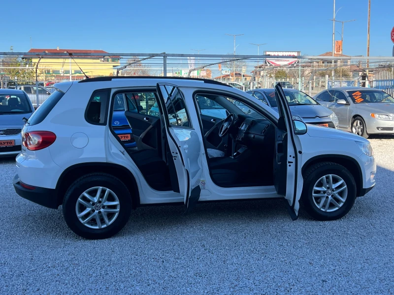 VW Tiguan 2.0TDI* 4X4* 6SK* ЛИЗИНГ, снимка 6 - Автомобили и джипове - 48101981