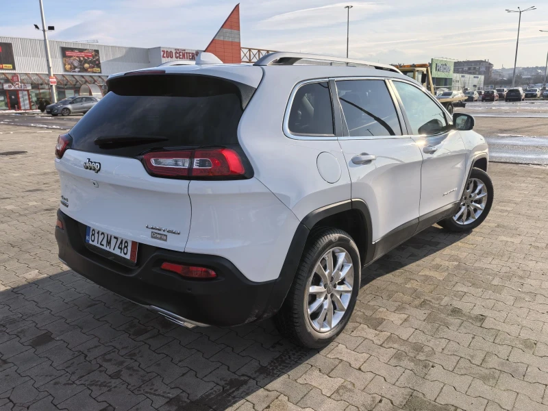 Jeep Cherokee 2.0(170)AWD Automatic FULL!!! , снимка 4 - Автомобили и джипове - 53343014