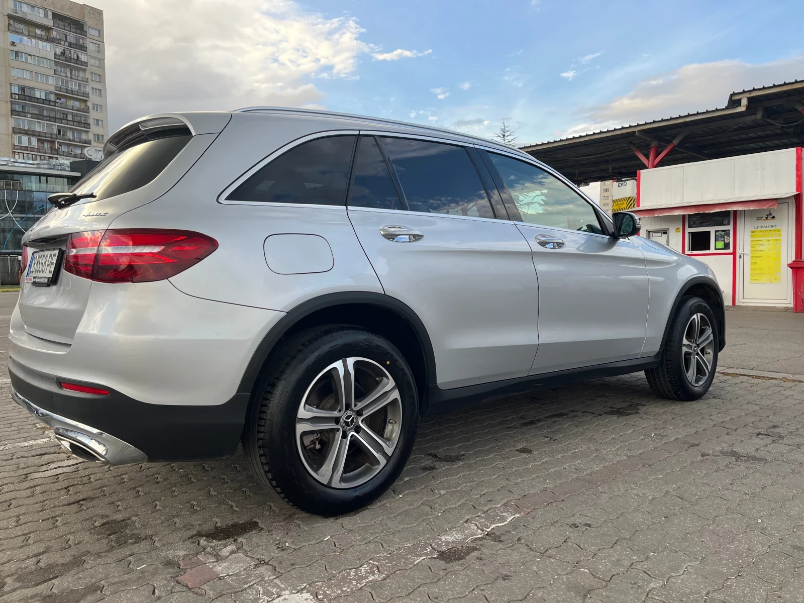 Mercedes-Benz GLC 300  - изображение 6