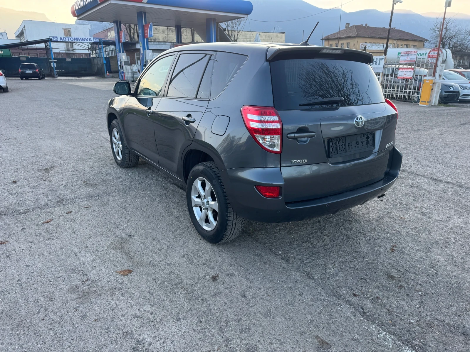 Toyota Rav4 2.0i-158ps - изображение 7