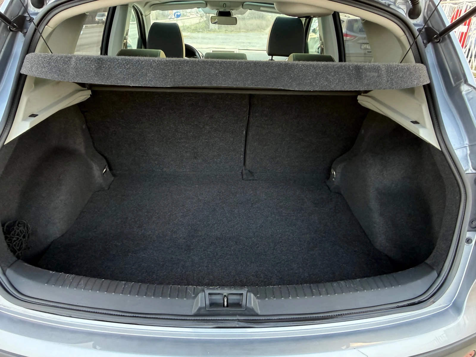 Nissan Qashqai 2.0 4x4 AUT. NAVI ШВЕЙЦАРИЯ, снимка 14 - Автомобили и джипове - 53743888