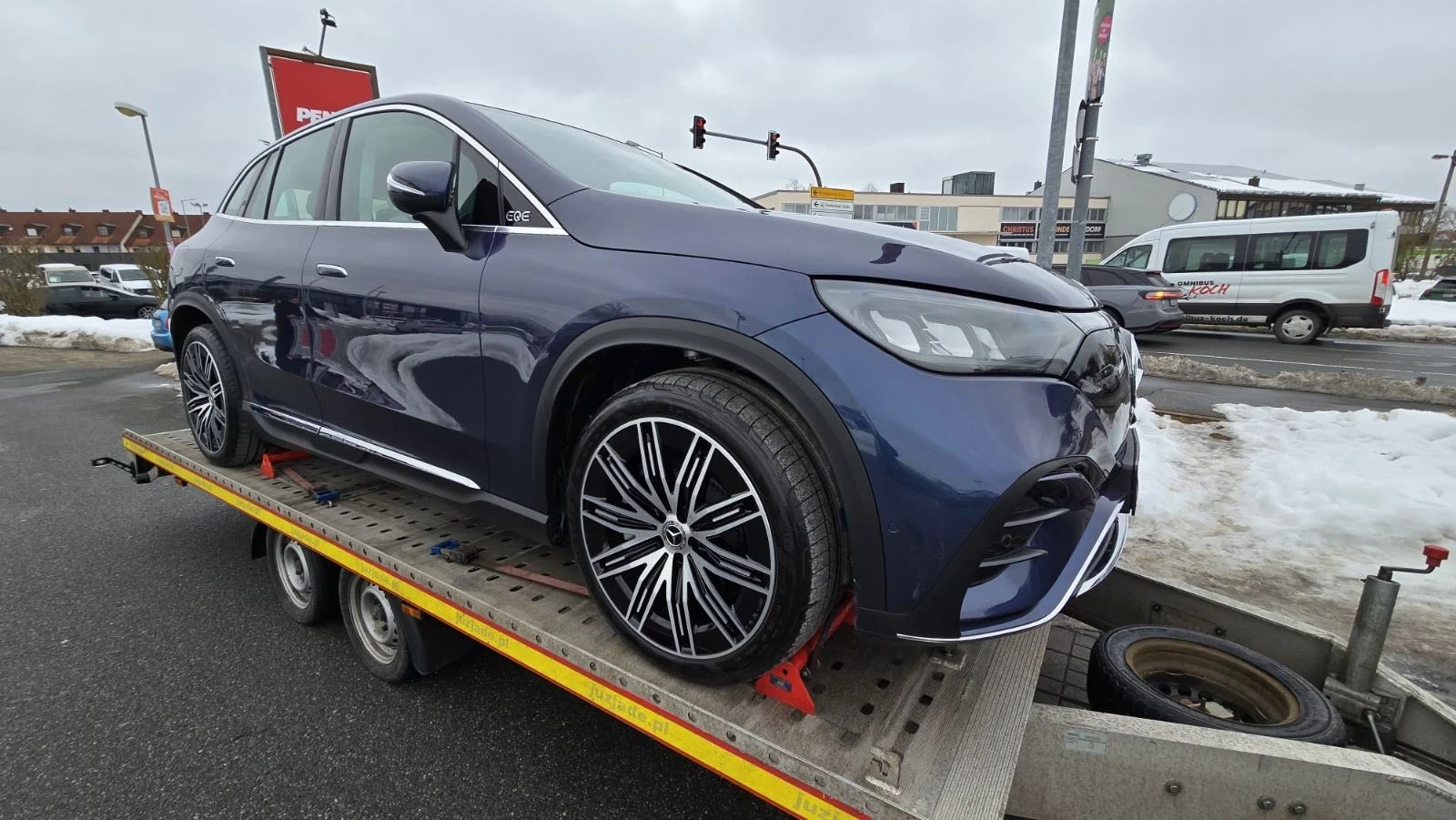 Mercedes-Benz EQE 350 SUV/AMG/4MATIC/AIRMATIC/CAMERA/KEYLESS/, снимка 2 - Автомобили и джипове - 53878860