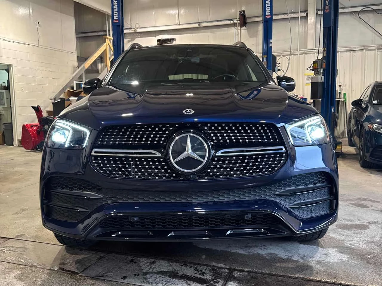 Mercedes-Benz GLE 350 * ПРЕДСТАВИТЕЛСТВО * BURMESTER * ПОДГРЕВИ * 360 * , снимка 6 - Автомобили и джипове - 53892140