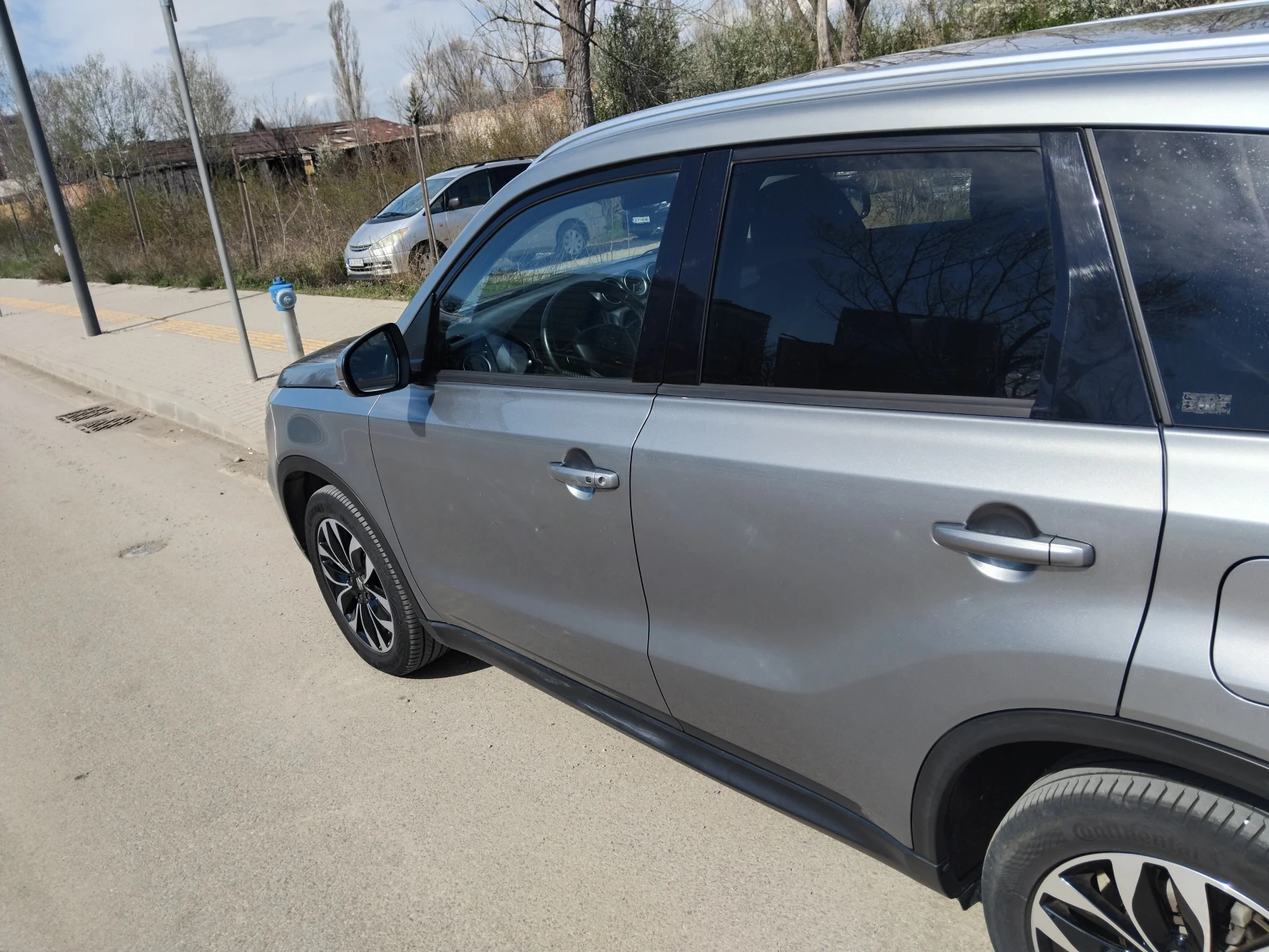 Suzuki Vitara 1.6DDIS, снимка 4 - Автомобили и джипове - 54125581