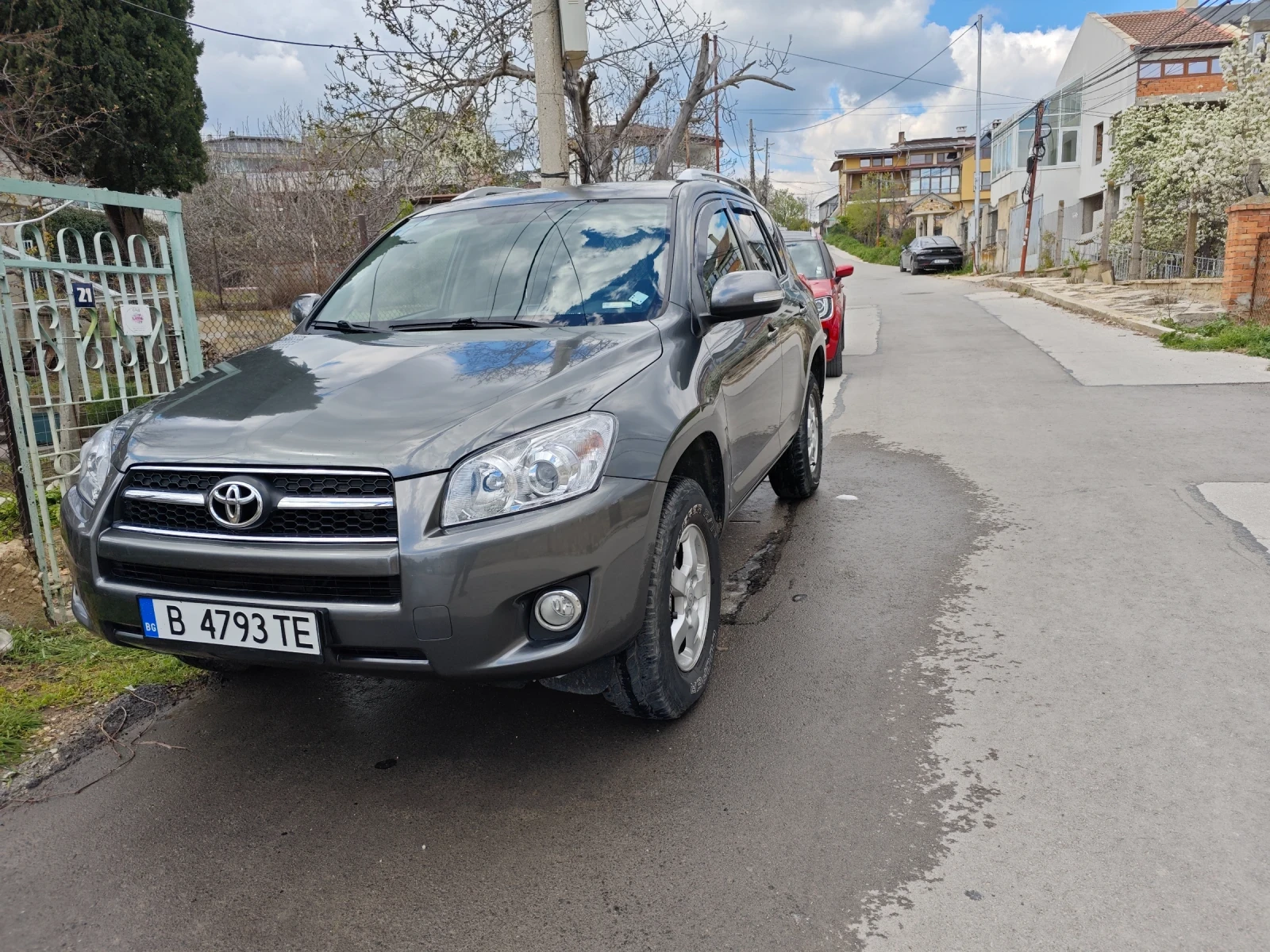 Toyota Rav4 2 .0i Газ Бензин , снимка 2 - Автомобили и джипове - 54249692