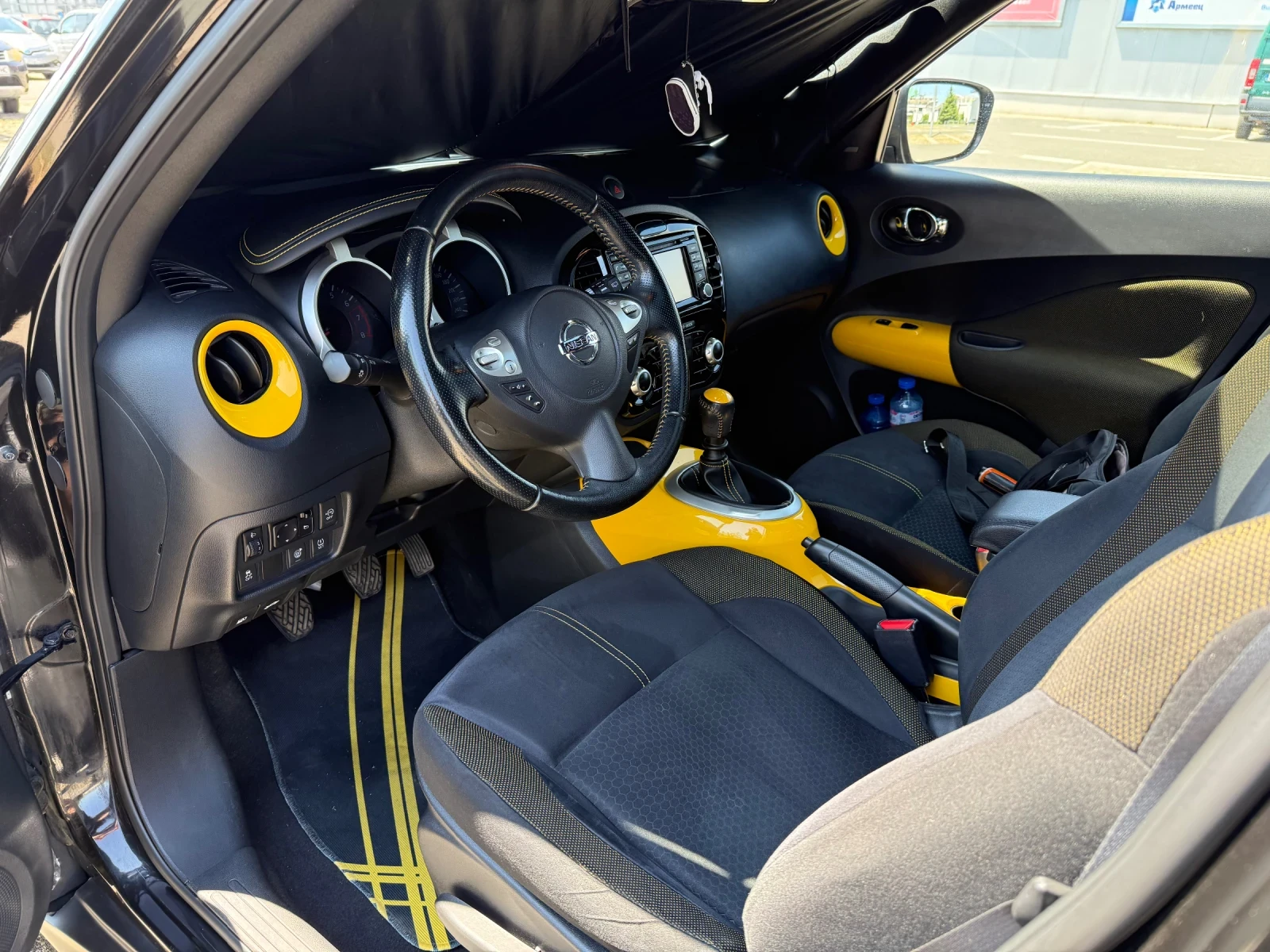 Nissan Juke, снимка 6 - Автомобили и джипове - 55251174