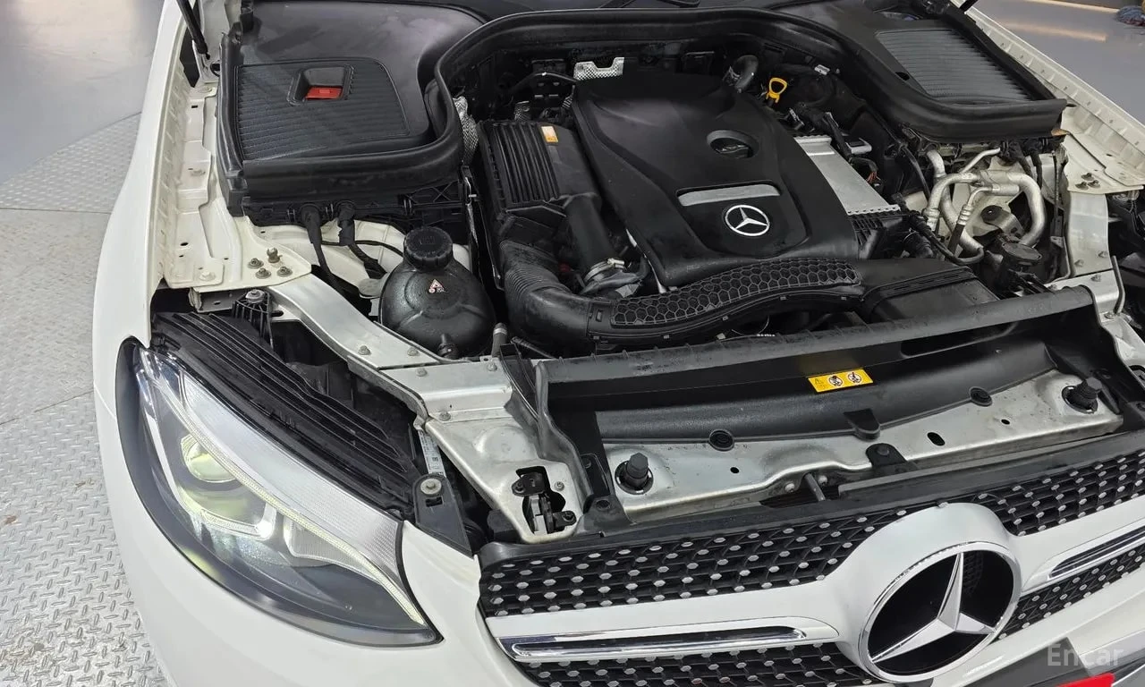 Mercedes-Benz GLC * GLC300 4MATIC Coupe * ЦЕНА ДО БГ, снимка 16 - Автомобили и джипове - 55887504