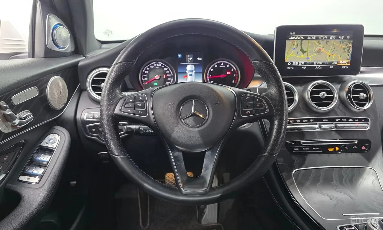 Mercedes-Benz GLC * GLC300 4MATIC Coupe * ЦЕНА ДО БГ, снимка 8 - Автомобили и джипове - 55887504
