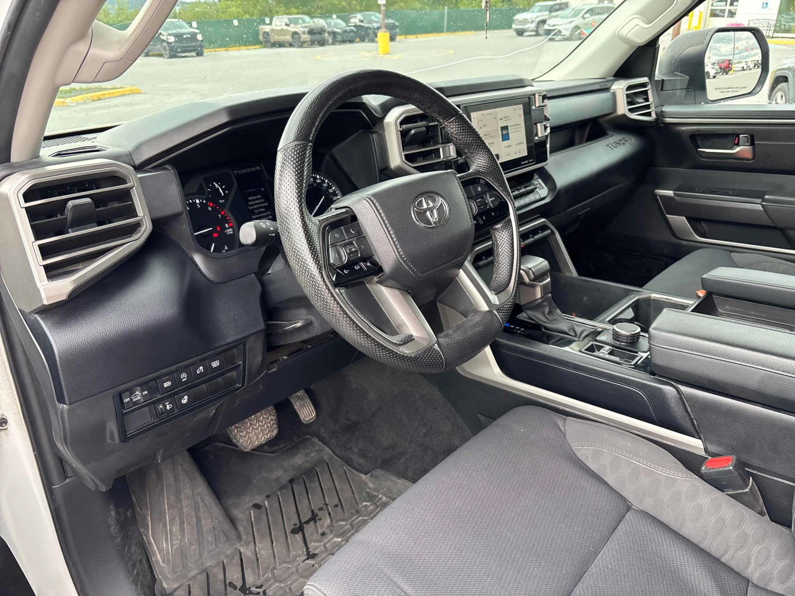 Toyota Tundra * SR5 * АВТОКРЕДИТ БЕЗ ПЪРВОНАЧАЛНА ВНОСКА* , снимка 5 - Автомобили и джипове - 55988645