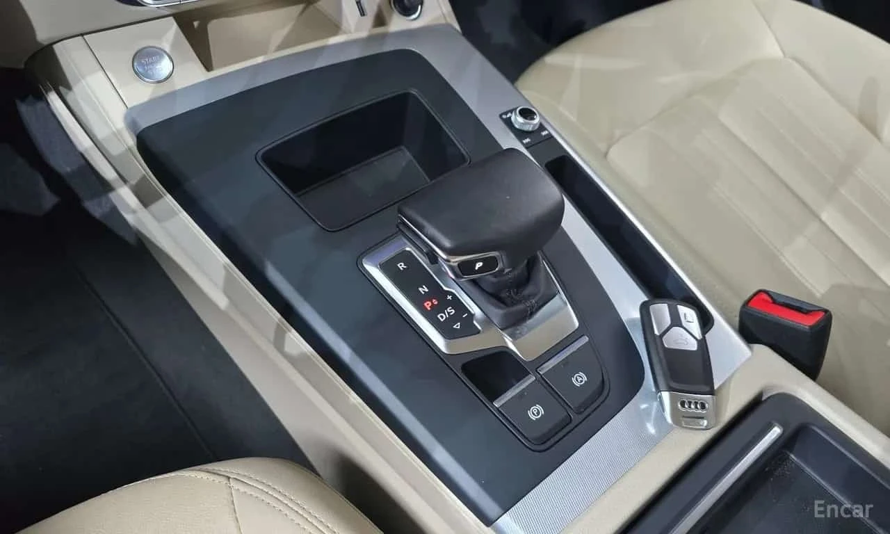 Audi Q5 * 40 TDI Quattro Sportback * , снимка 9 - Автомобили и джипове - 56330024