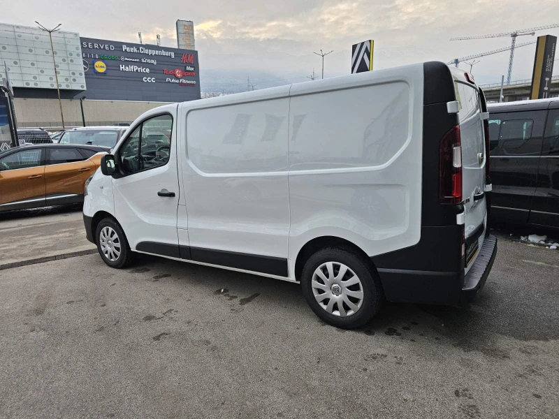 Renault Trafic dCi 95 к.с. BVM6, снимка 4 - Бусове и автобуси - 48719556