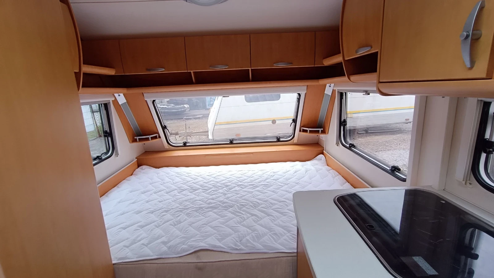Каравана Knaus Eifelland Holiday 395 - изображение 9