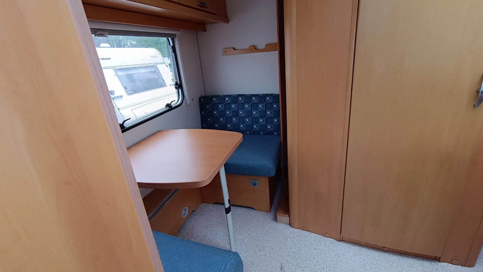 Каравана Knaus Eifelland Holiday 395 - изображение 2