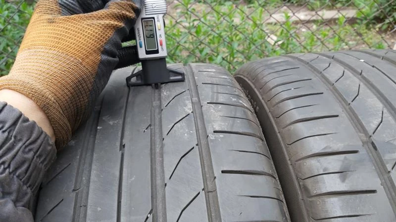 Гуми Летни 245/40R17, снимка 3 - Гуми и джанти - 29261592