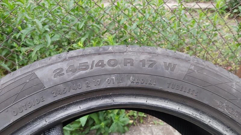 Гуми Летни 245/40R17, снимка 6 - Гуми и джанти - 29261592