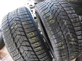 Гуми Зимни 225/40R18, снимка 2 - Гуми и джанти - 44336797