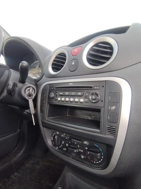 Citroen C3 1.2i Супер състояние!, снимка 15