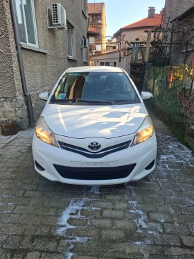 Toyota Yaris 1.0 69кс НАВИ, КАМЕРА, снимка 1