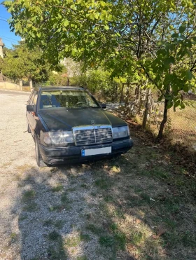 Mercedes-Benz 124, снимка 1