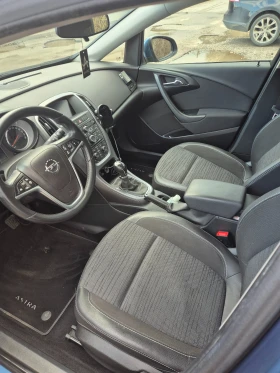 Opel Astra J 1.6 - 8500 € / 16624.56 лв. - 46699371 8