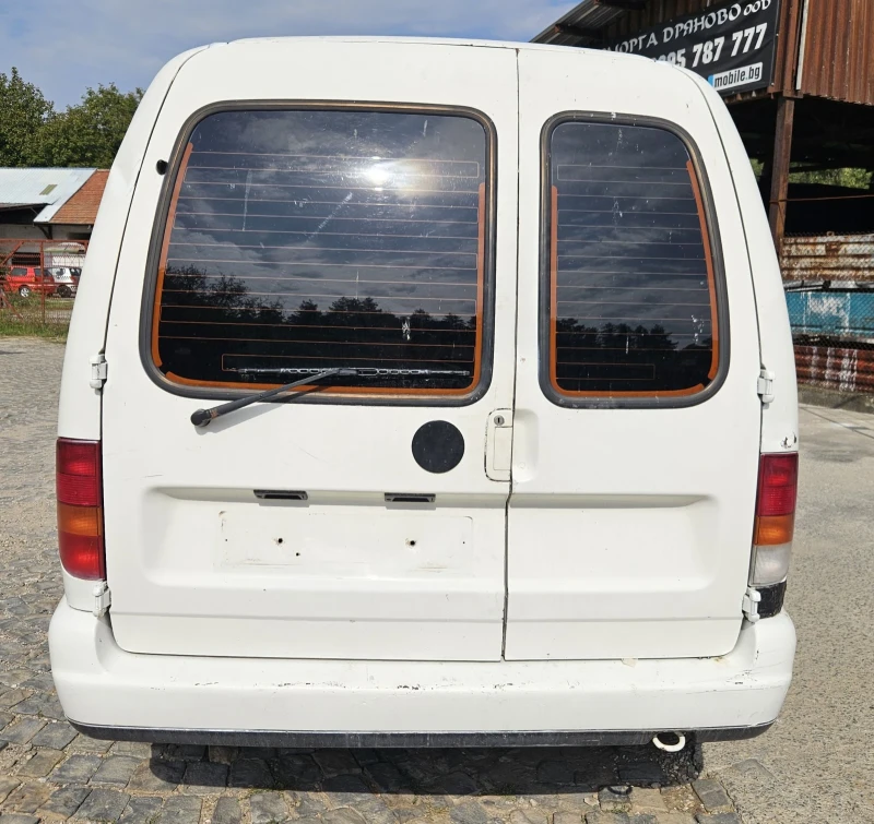 VW Caddy 1.6i, снимка 6 - Автомобили и джипове - 47127320