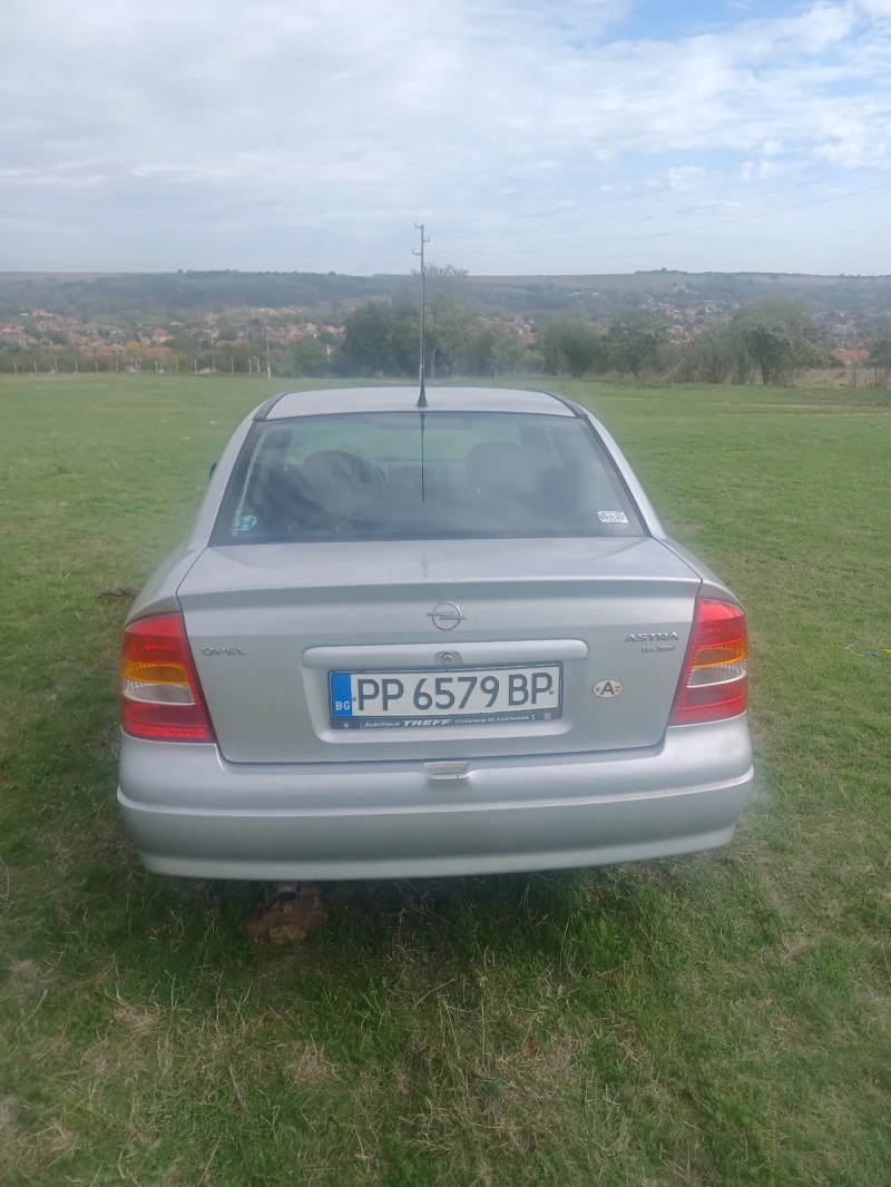 Opel Astra 1.6, снимка 3 - Автомобили и джипове - 47580268