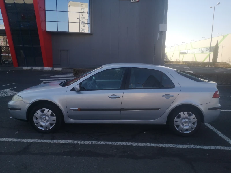 Renault Laguna 1.9dci, снимка 6 - Автомобили и джипове - 48510068