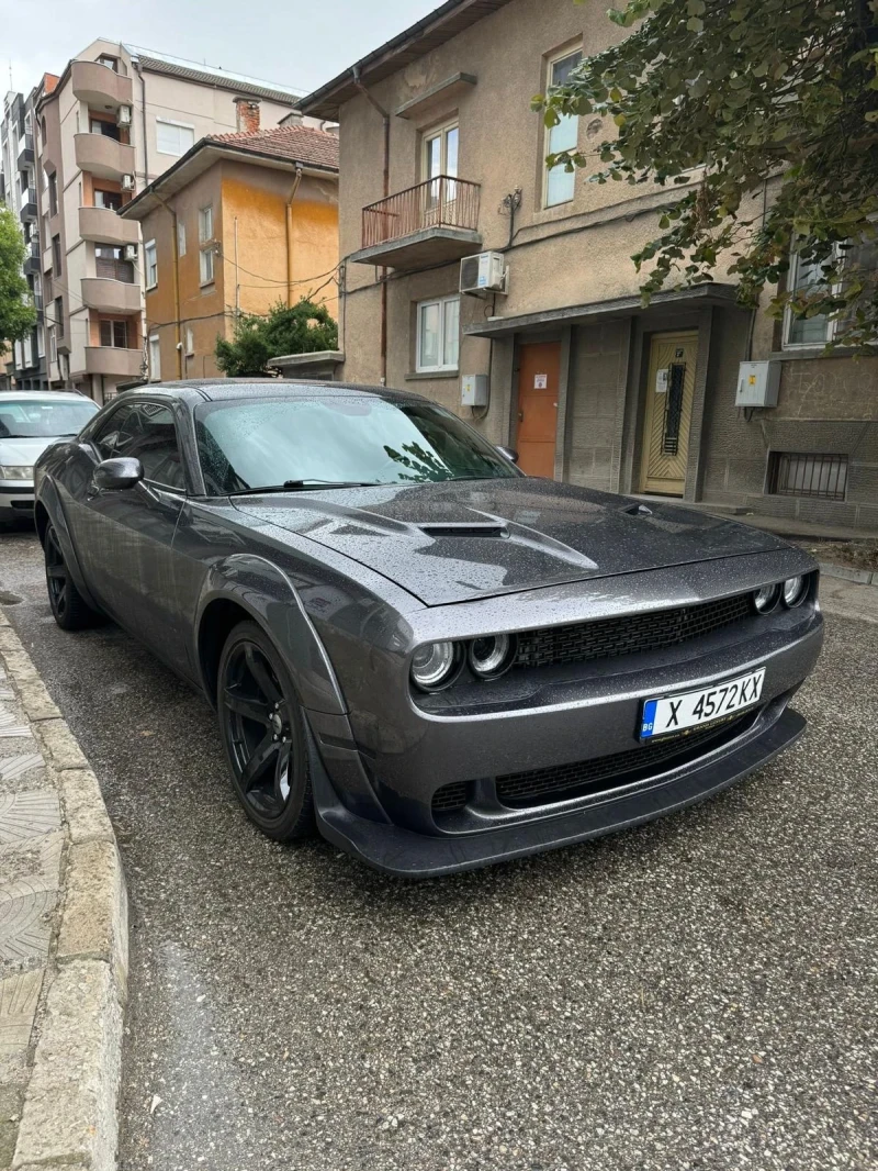 Dodge Challenger, снимка 2 - Автомобили и джипове - 48664982