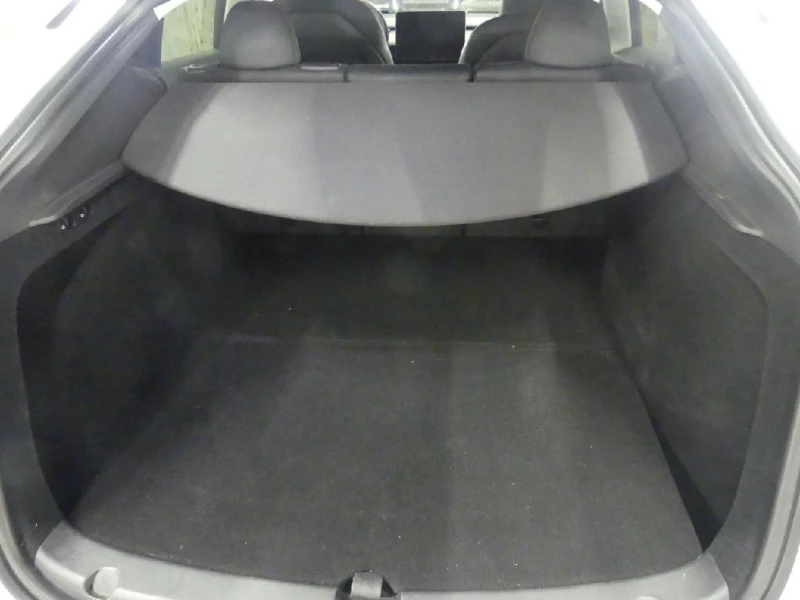 Tesla Model Y Performance, снимка 9 - Автомобили и джипове - 51537485