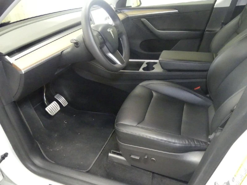 Tesla Model Y Performance, снимка 8 - Автомобили и джипове - 51537485