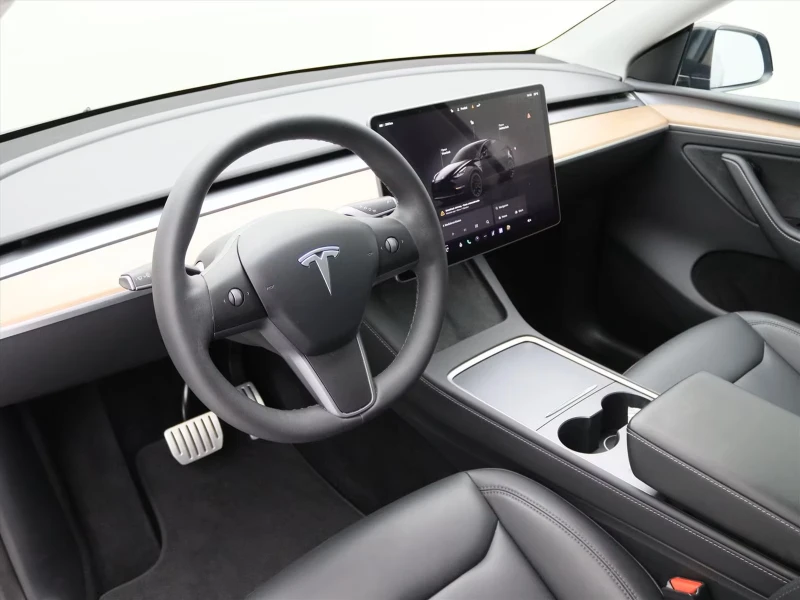 Tesla Model Y Performance, снимка 7 - Автомобили и джипове - 51537485