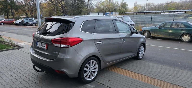 Kia Carens 1.6GDI France , снимка 5 - Автомобили и джипове - 52569009
