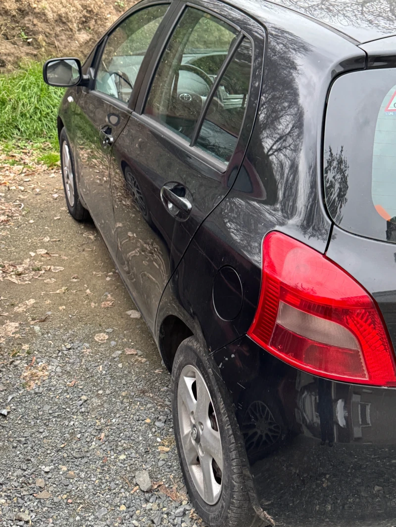 Toyota Yaris 1.3 vvti-lpg, снимка 10 - Автомобили и джипове - 52668552