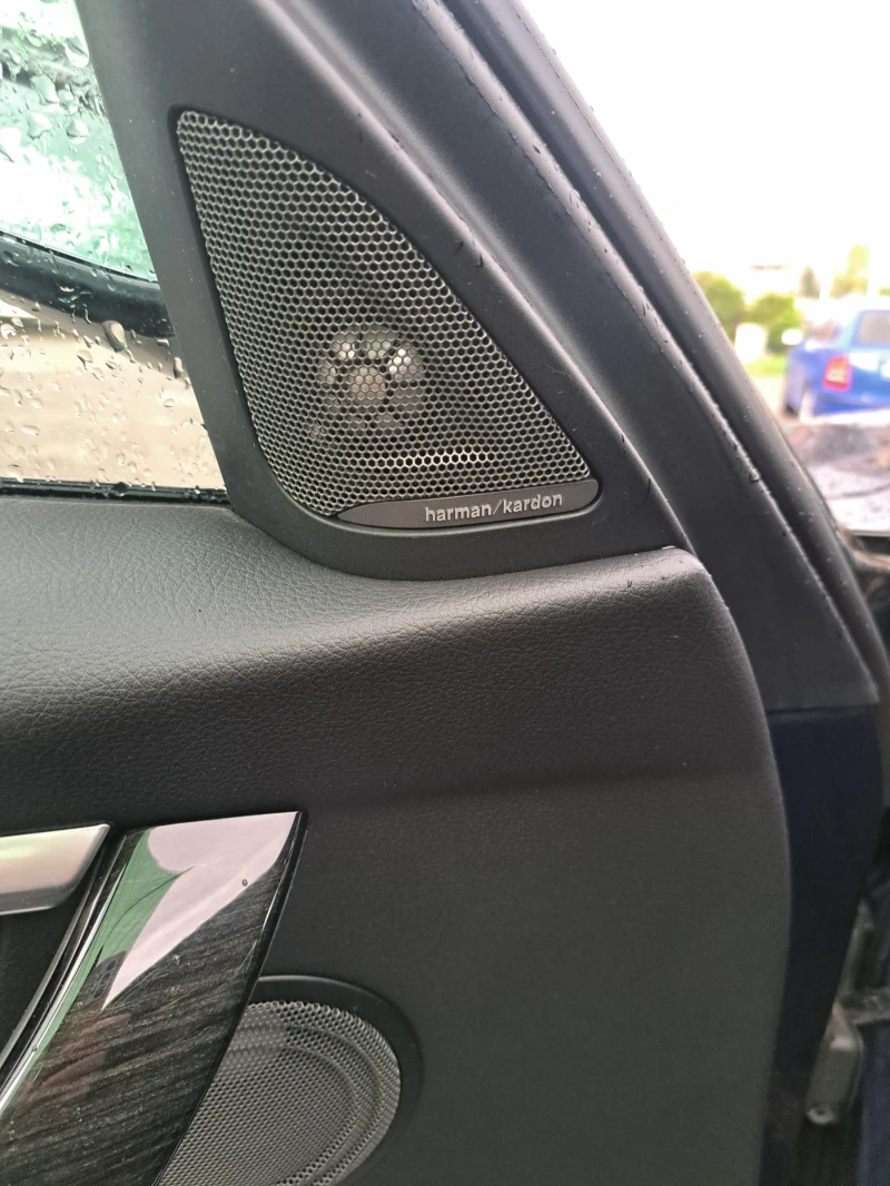 BMW 330 Като нова!!! 74000км. X-DRIVE  M-пакет, снимка 9 - Автомобили и джипове - 52673758