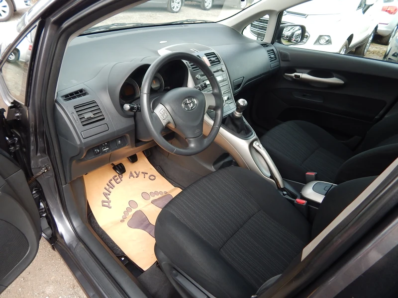 Toyota Auris 1.4D4D* 145000km.* EURO4* , снимка 9 - Автомобили и джипове - 53012080