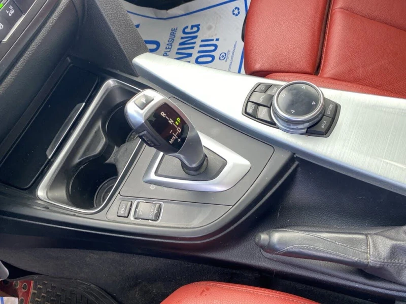 BMW 320 XDRIVE * PANO * ПОДГРЕВ * LED * NAVI * AUTOPILOT, снимка 15 - Автомобили и джипове - 53386444