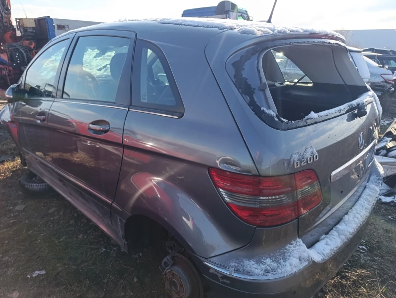 Mercedes-Benz B 200 2.0CDI тип мотор 640941, снимка 5 - Автомобили и джипове - 53518563