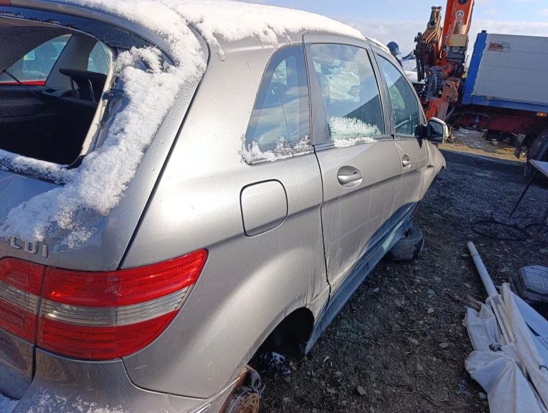 Mercedes-Benz B 200 2.0CDI тип мотор 640941, снимка 4 - Автомобили и джипове - 53518563