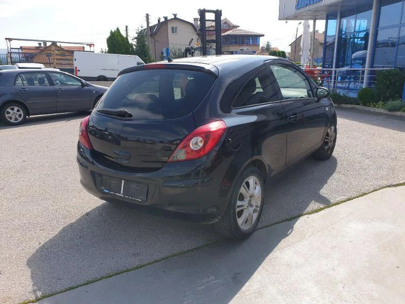 Opel Corsa 1.2, снимка 4 - Автомобили и джипове - 29677754