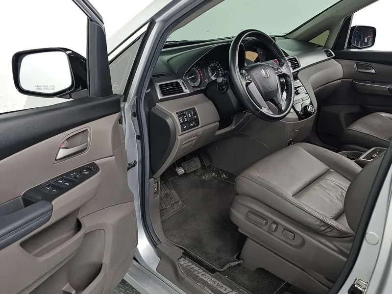 Honda Odyssey 3.5 4Th Generation, снимка 11 - Автомобили и джипове - 55842850