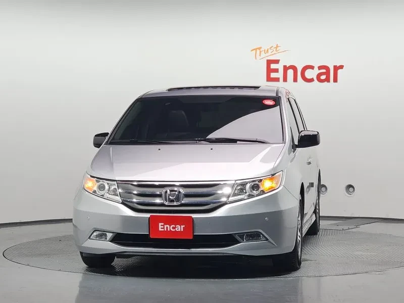 Honda Odyssey 3.5 4Th Generation, снимка 3 - Автомобили и джипове - 55842850