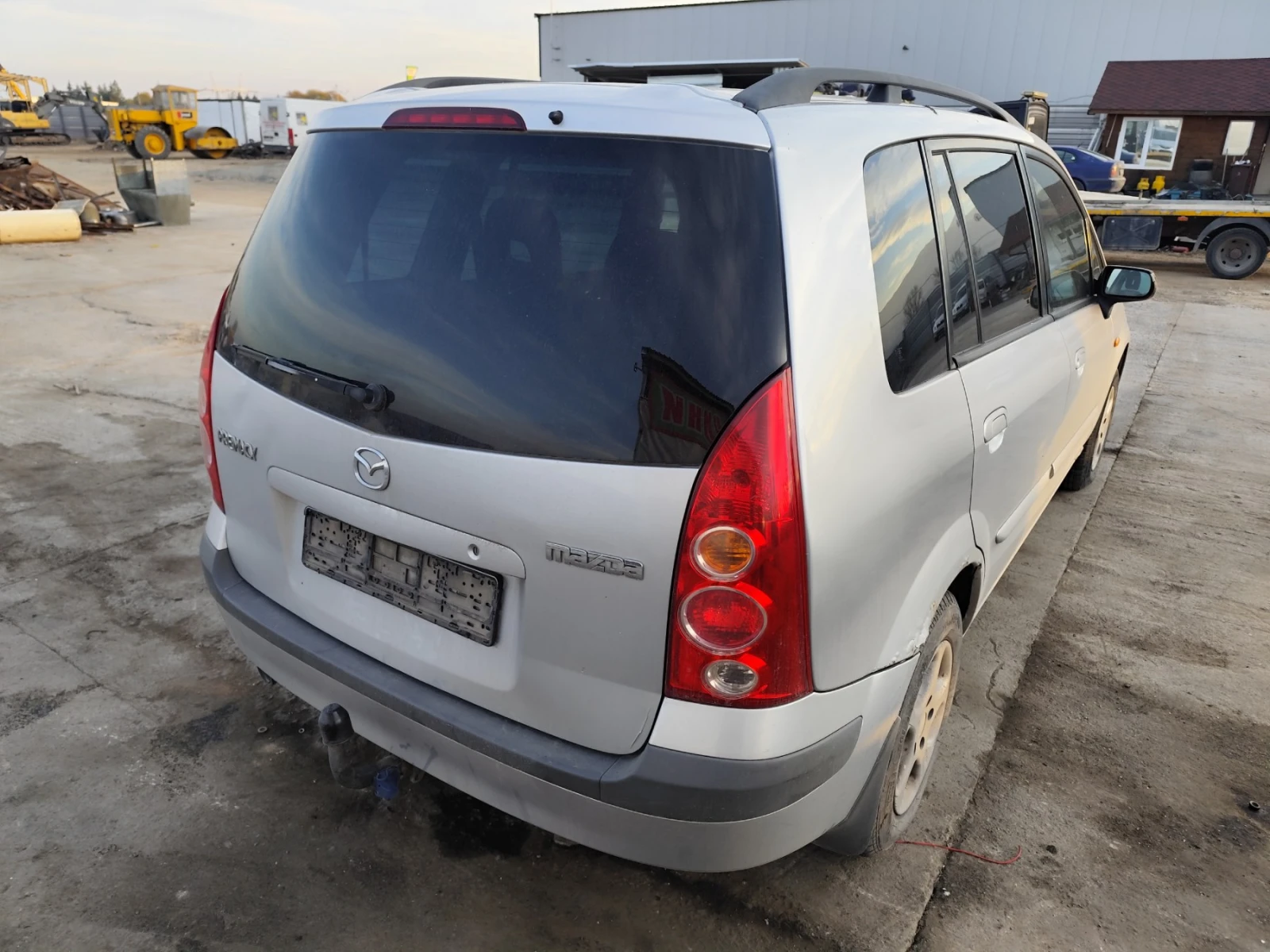 Mazda Premacy 1.8 - изображение 4