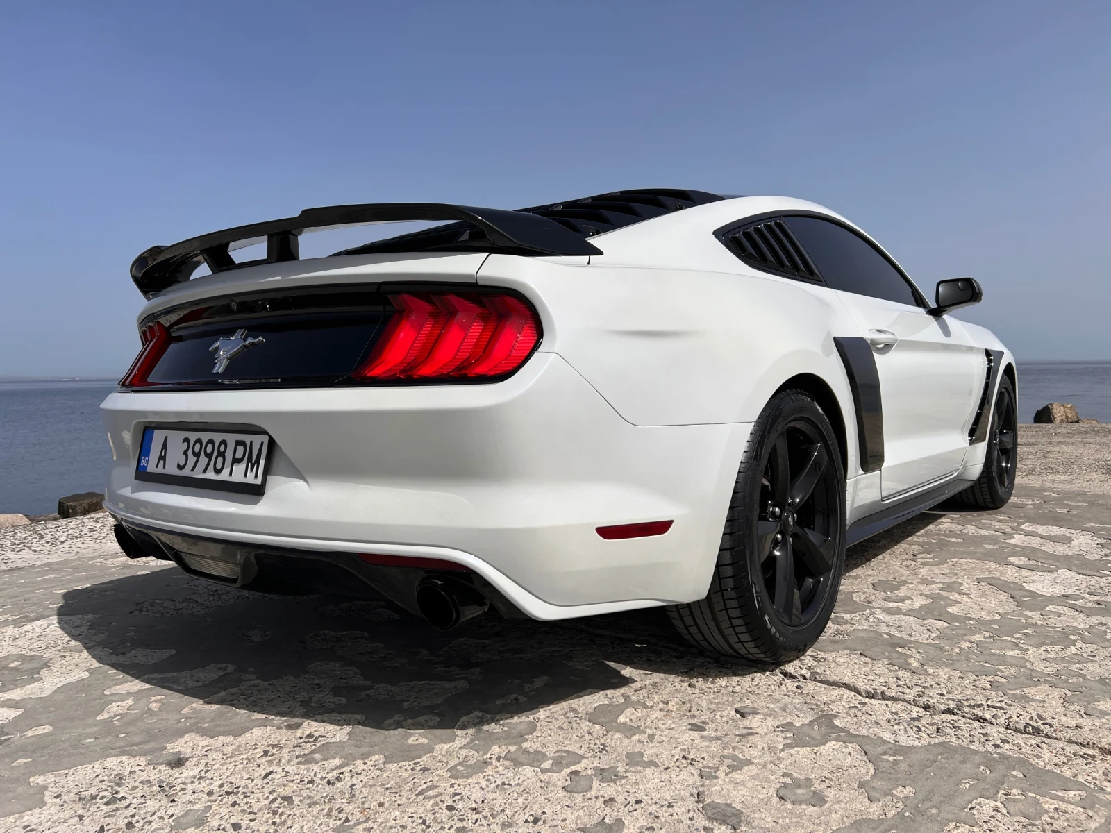 Ford Mustang V6 3, 7 310k.c - изображение 3