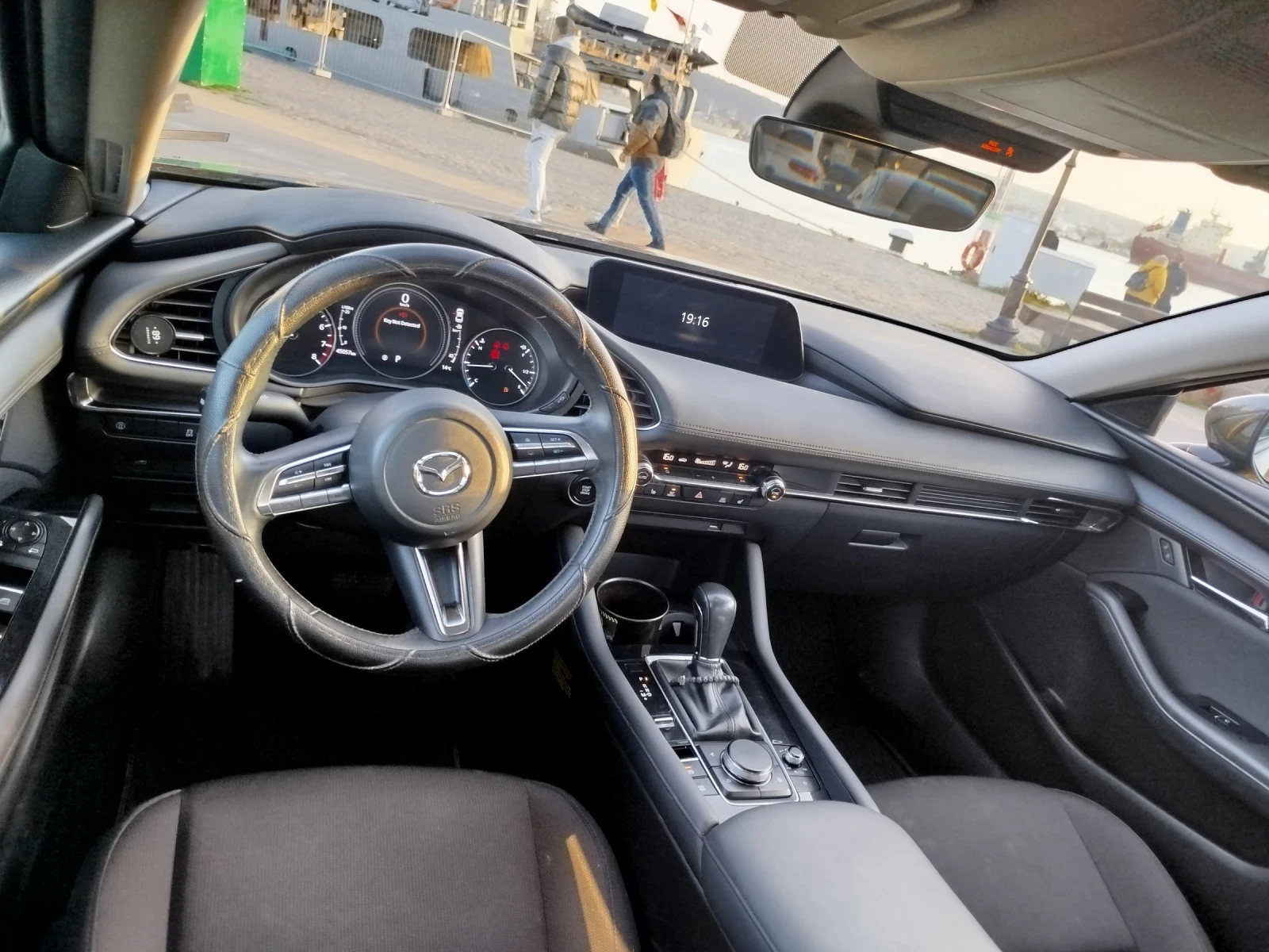 Mazda 3  - изображение 10