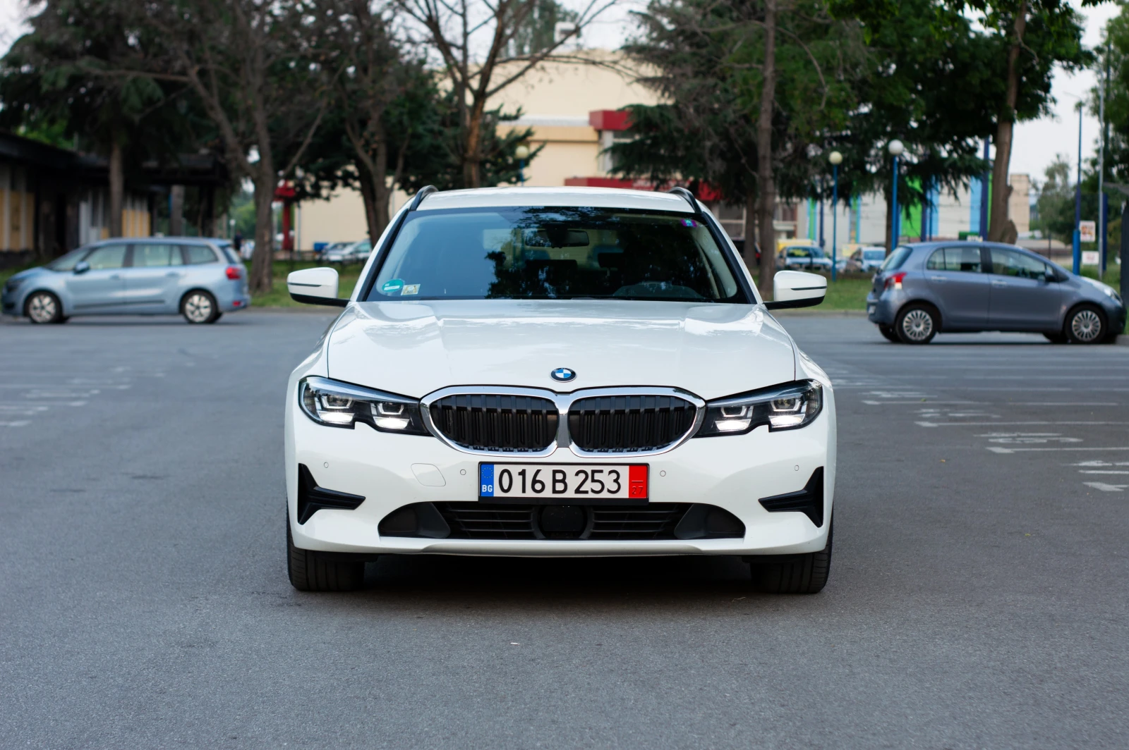 BMW 318 Mild Hybrid - изображение 2